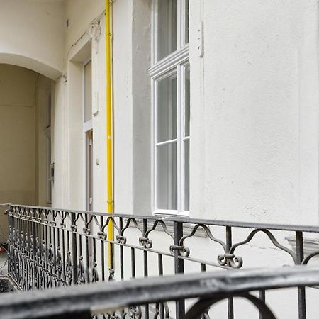P43 Paulay Apartment Boedapest Buitenkant foto