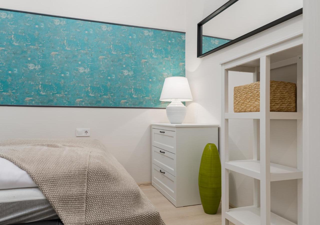 P43 Paulay Apartment Boedapest Buitenkant foto